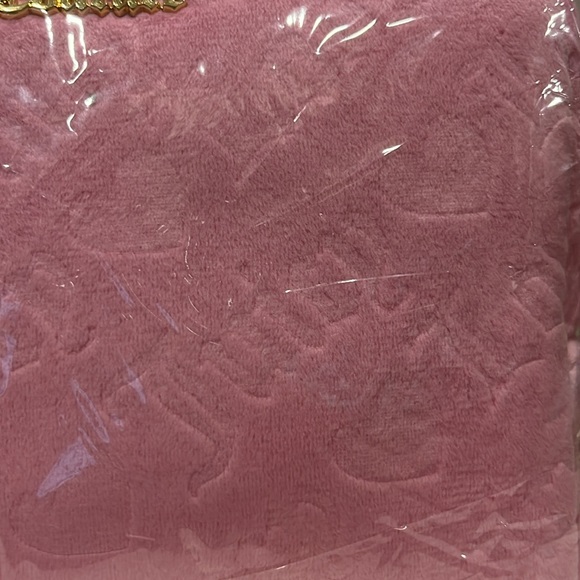 Juicy Couture Travel Cosmetic Bag NWT 9” x 7” - Picture 5 of 7